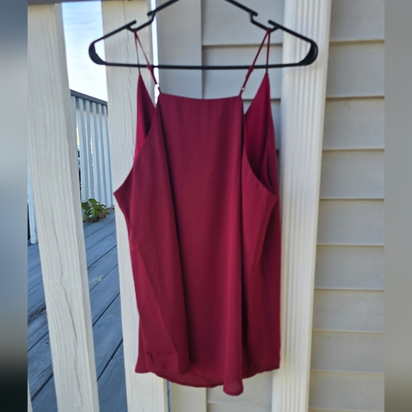 Evera B Tank Top - Picture 6 of 7